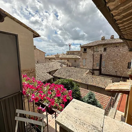 Apartament Portica *